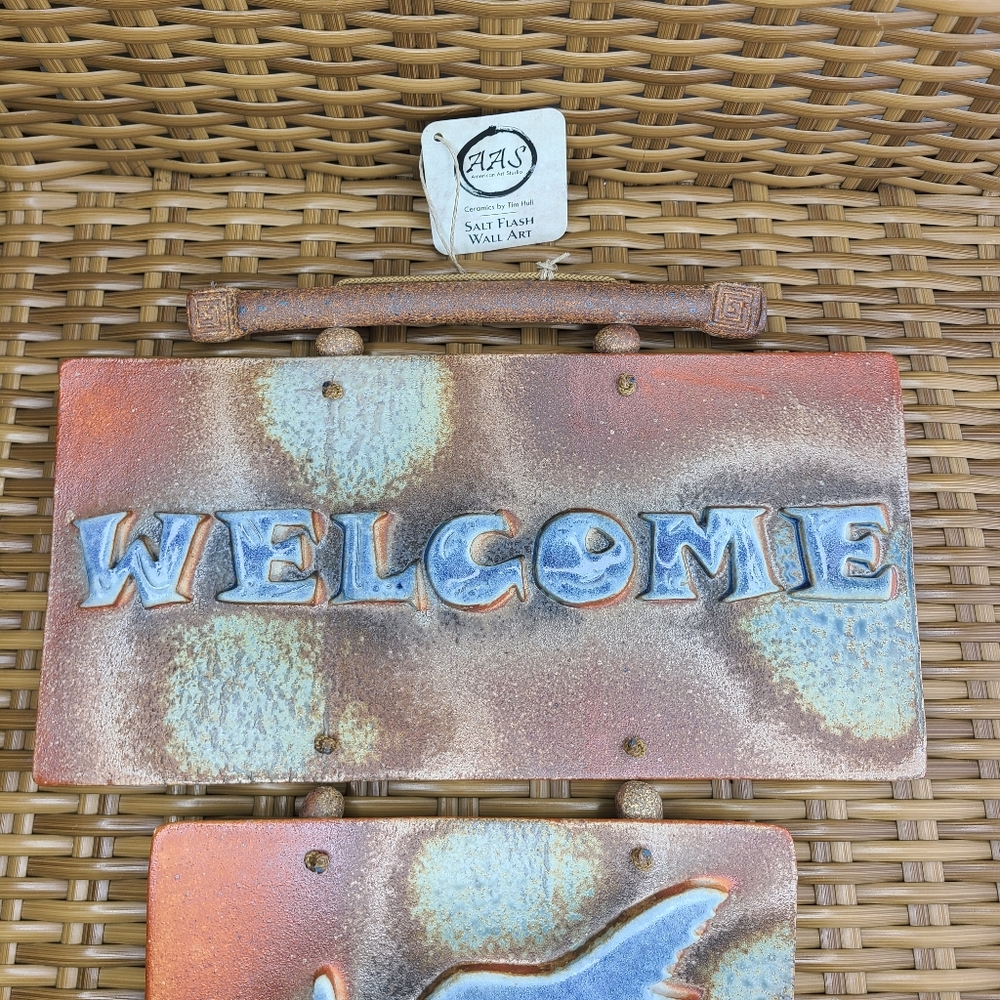 Tim Hull Wall Art Ceramic Rustic Welcome Sign with Birds Brown Blue - Picture 2 of 10